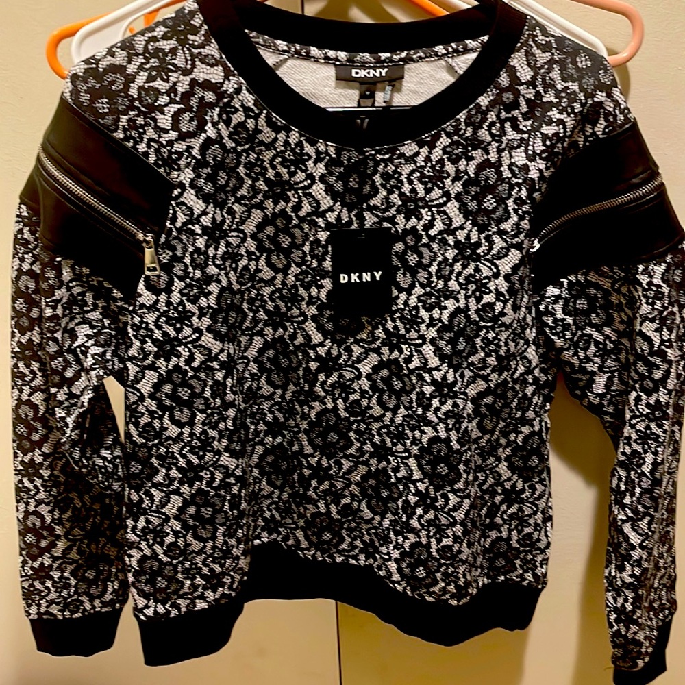🎉2/$15🎉 DKNY NWT lace and leather look sweatshirt with sexy zippers